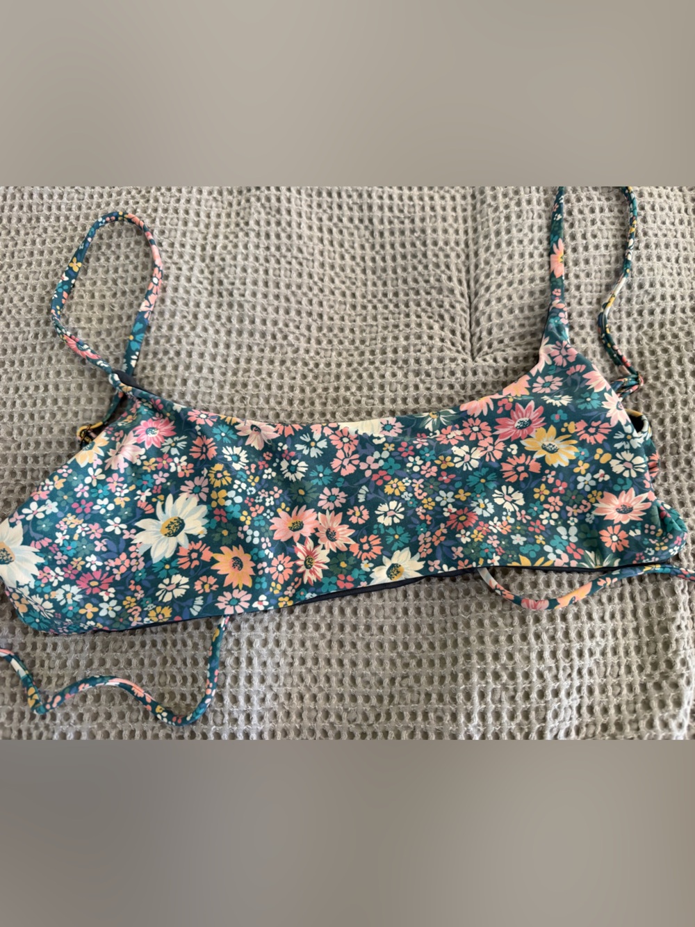 ONeill bikini floral top